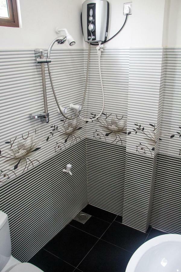 Adventure Base Camp Hotel Kitulgala Room photo
